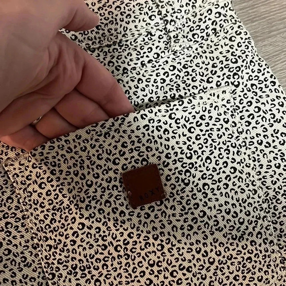 Roxy Cheetah Print Denim  Cut-Off Shorts - Picture 16 of 16